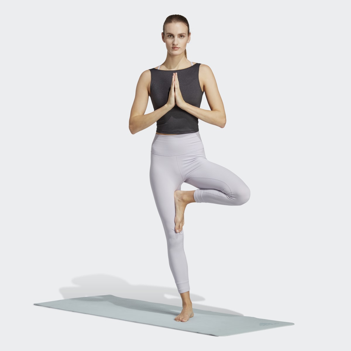 Adidas Canotta Yoga Studio Crop. 4