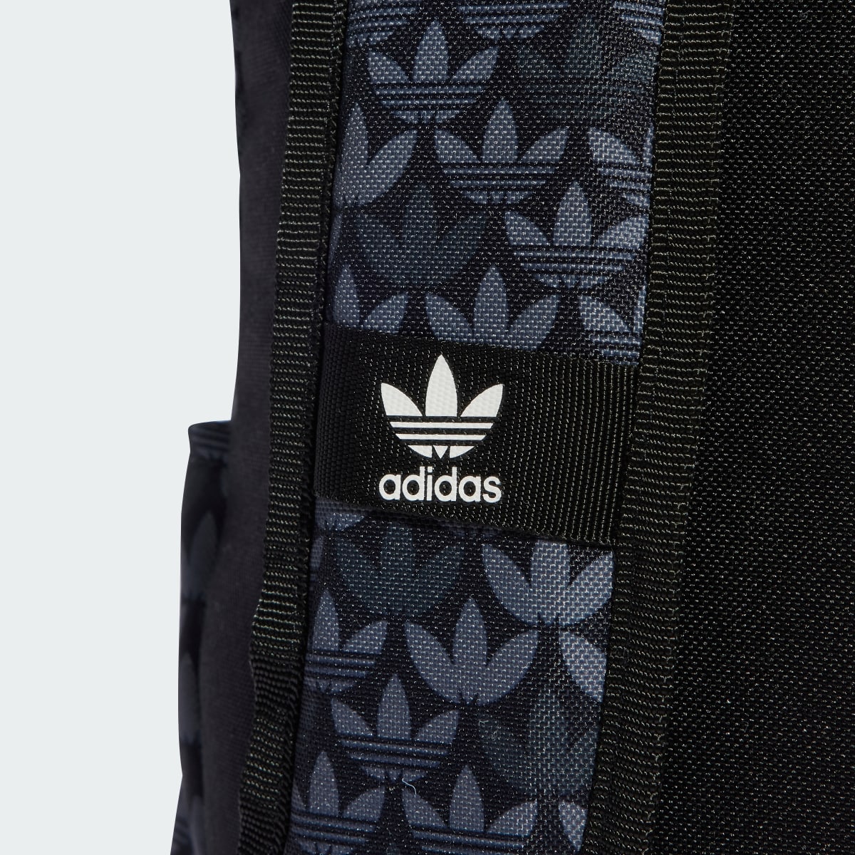 Adidas Mochila Monograma. 5