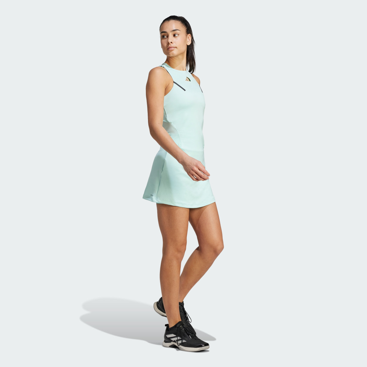 Adidas Robe de tennis Premium. 4