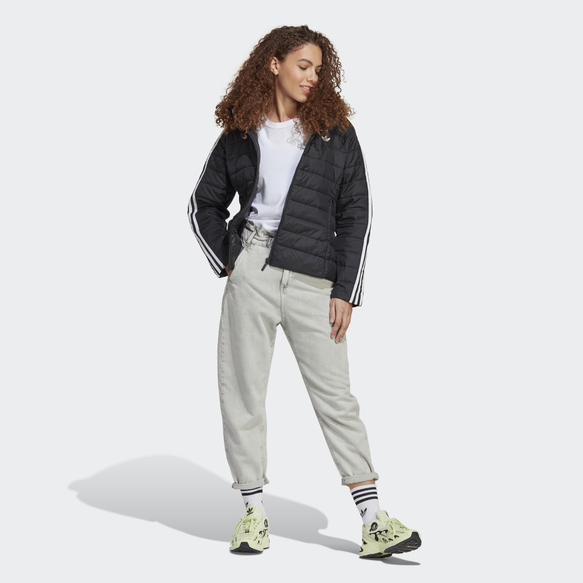Adidas Chaqueta con capucha Premium Slim. 4