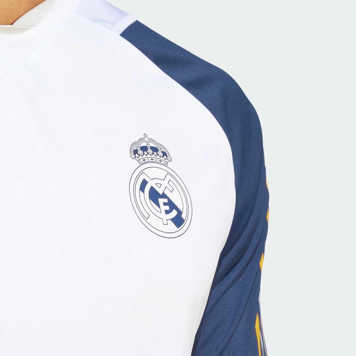 Adidas Real Madrid Tiro 23 Antrenman Forması. 8