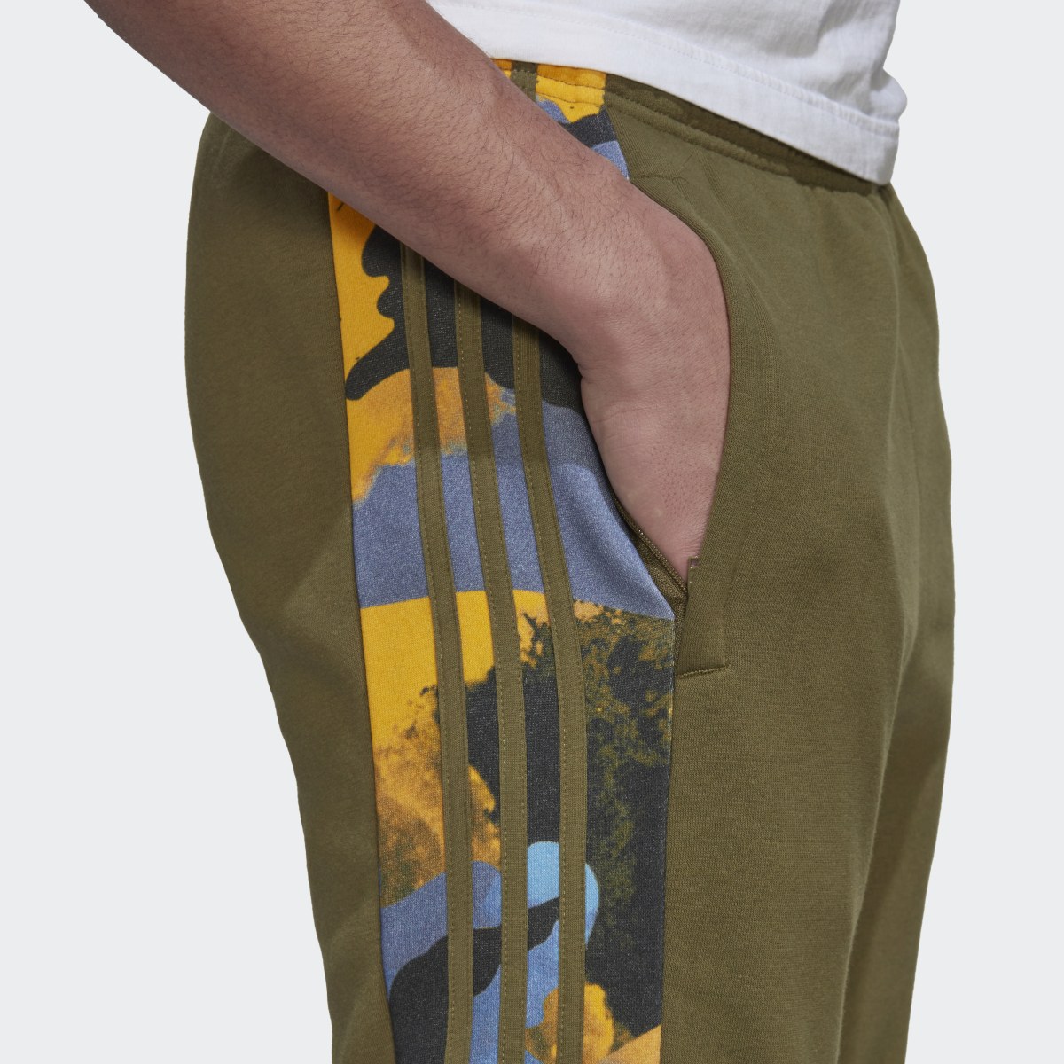 Adidas Camo Series Sweat Pants. 6