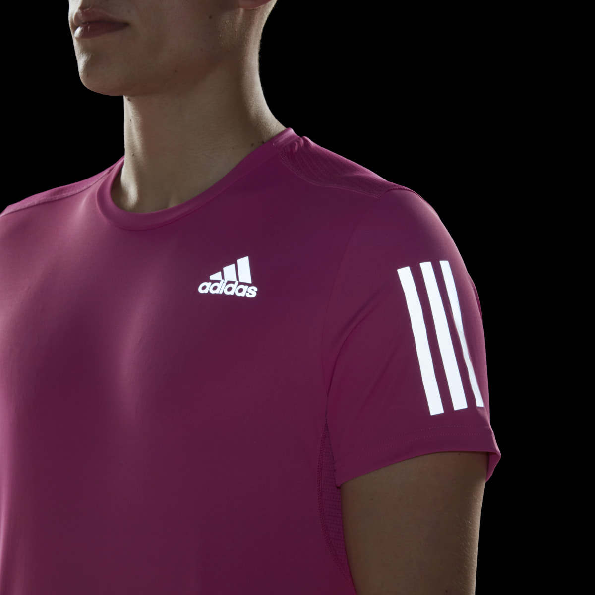 Adidas Playera Own the Run. 6