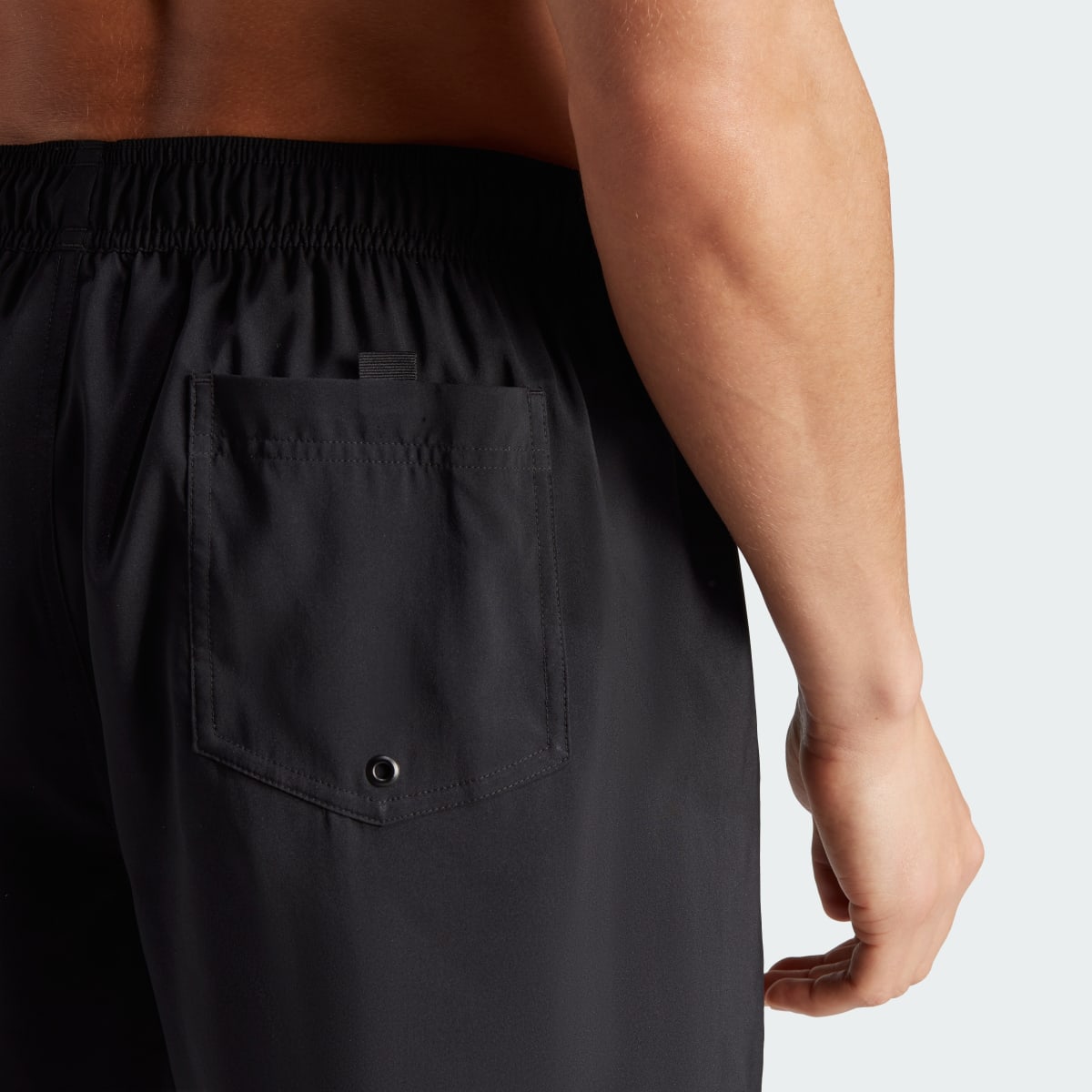 Adidas Big Logo CLX Short-Length Badeshorts. 7