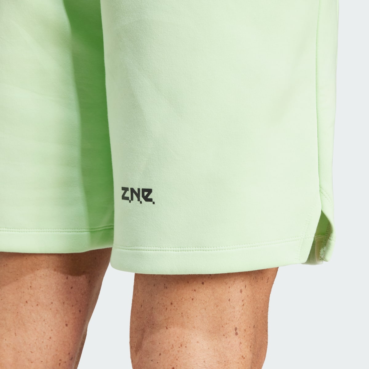 Adidas Shorts Z.N.E. Premium. 6