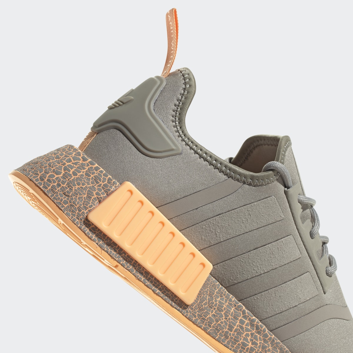 Adidas Sapatilhas NMD_R1. 10