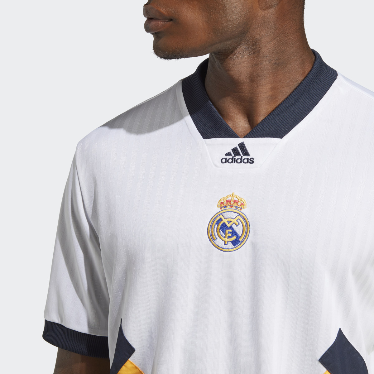 Adidas Jersey Real Madrid Icon. 8