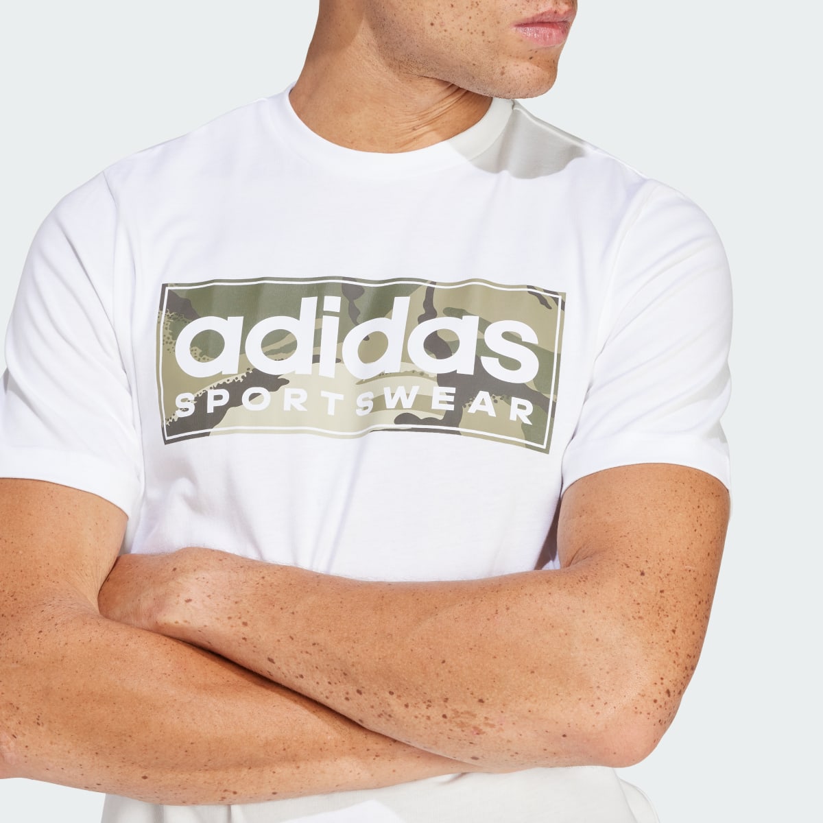 Adidas T-shirt graphique Camo Linear. 6