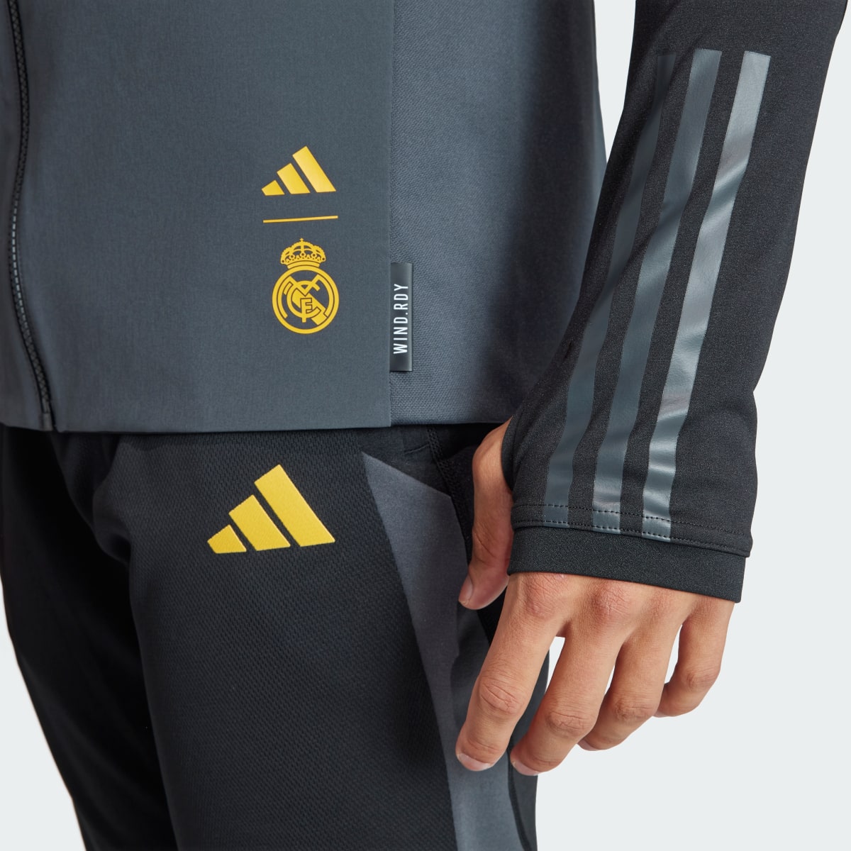 Adidas Real Madrid Tiro 23 Winterized Vest. 7