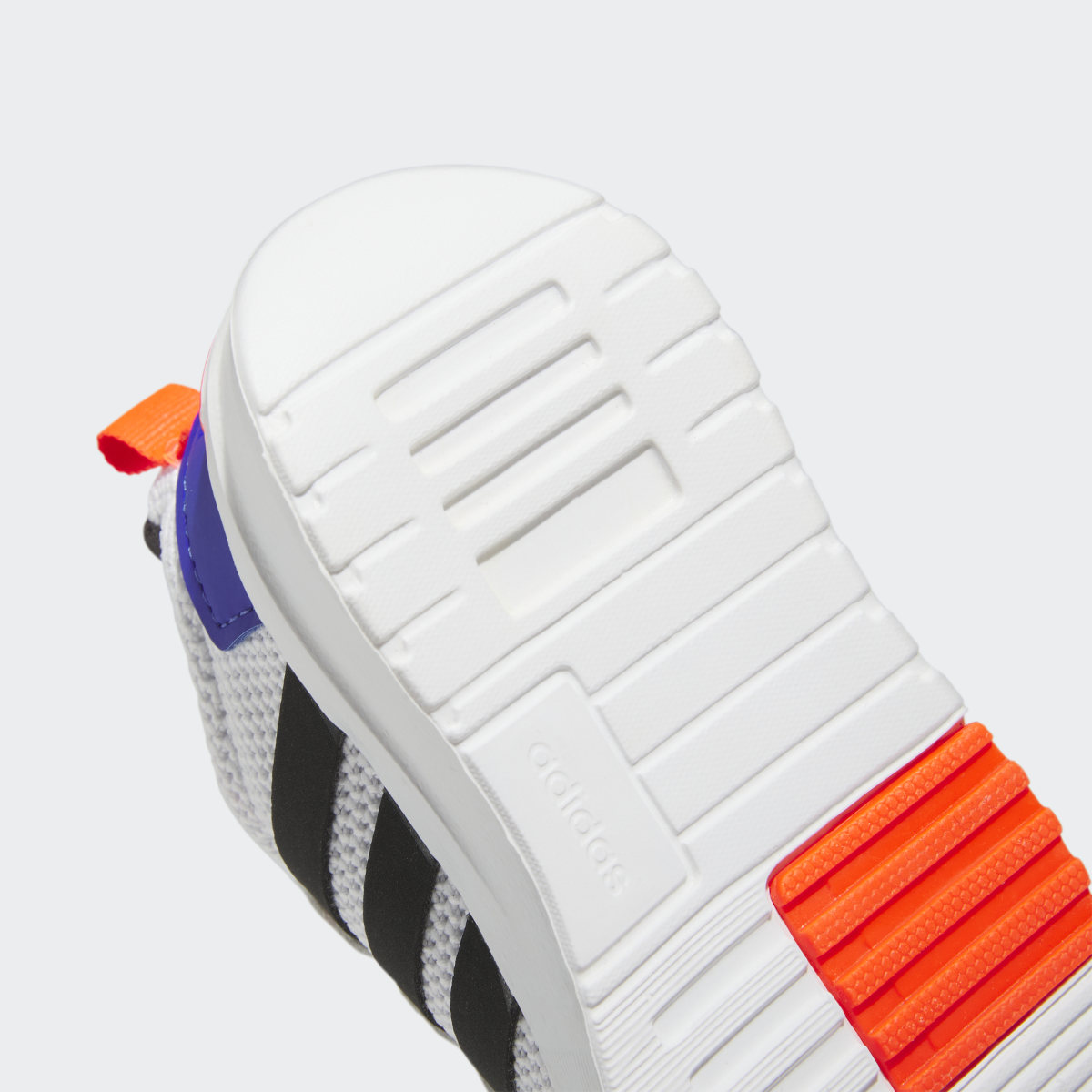 Adidas Zapatilla Racer TR21. 10