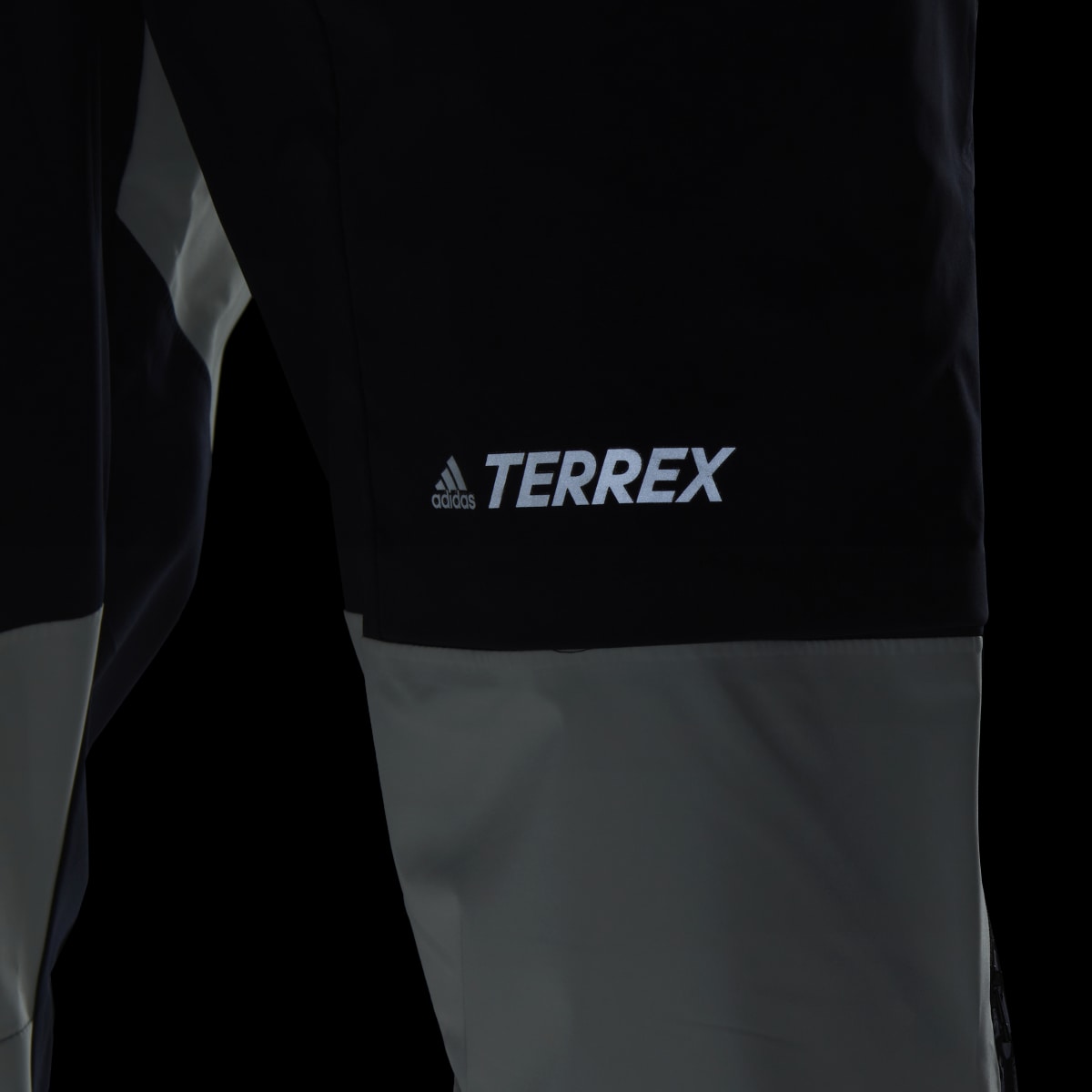 Adidas TERREX Skyclimb Gore Shield Hybrid Skitourenhose. 9