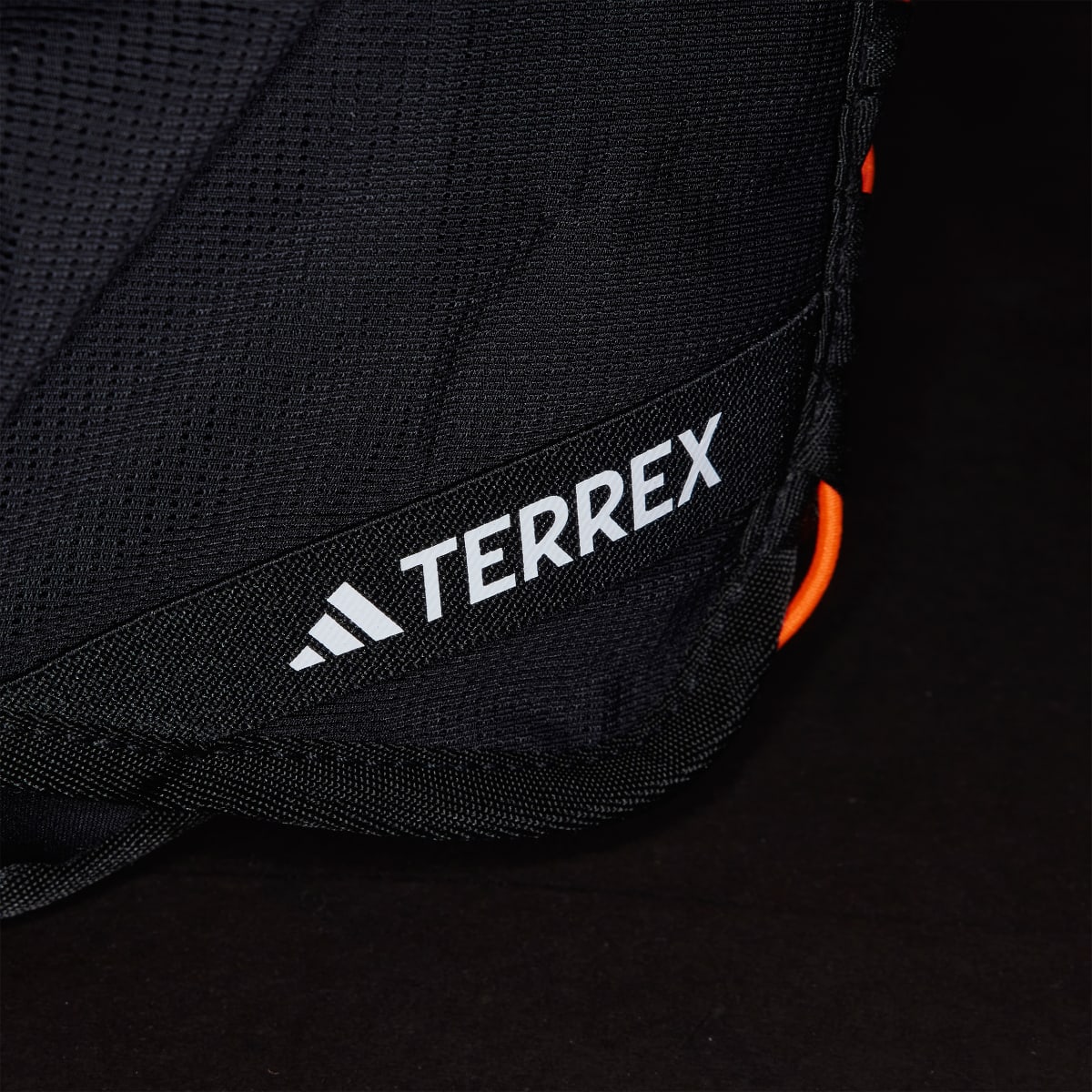 Adidas Terrex Aeroready Speed Hiking Backpack 15 L. 6