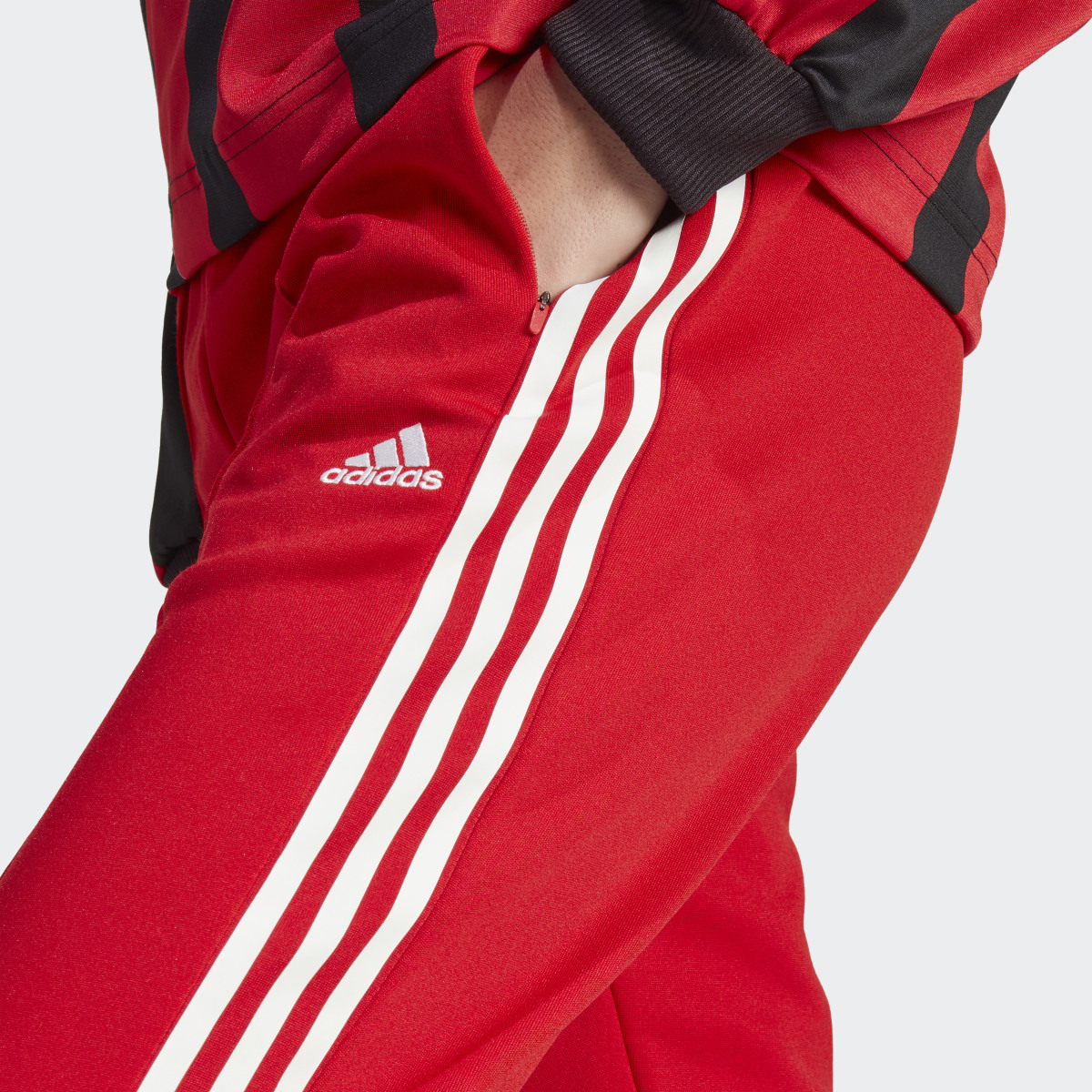 Adidas Tiro Suit Up Lifestyle Trainingshose. 6