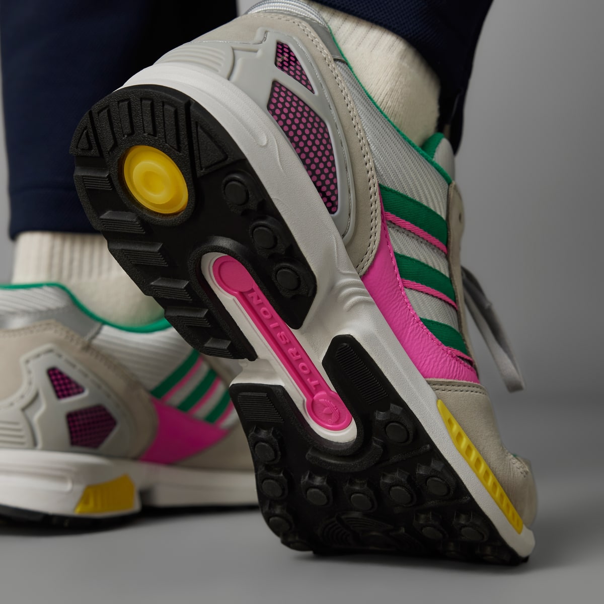 Adidas ZX 8000 Shoes. 6