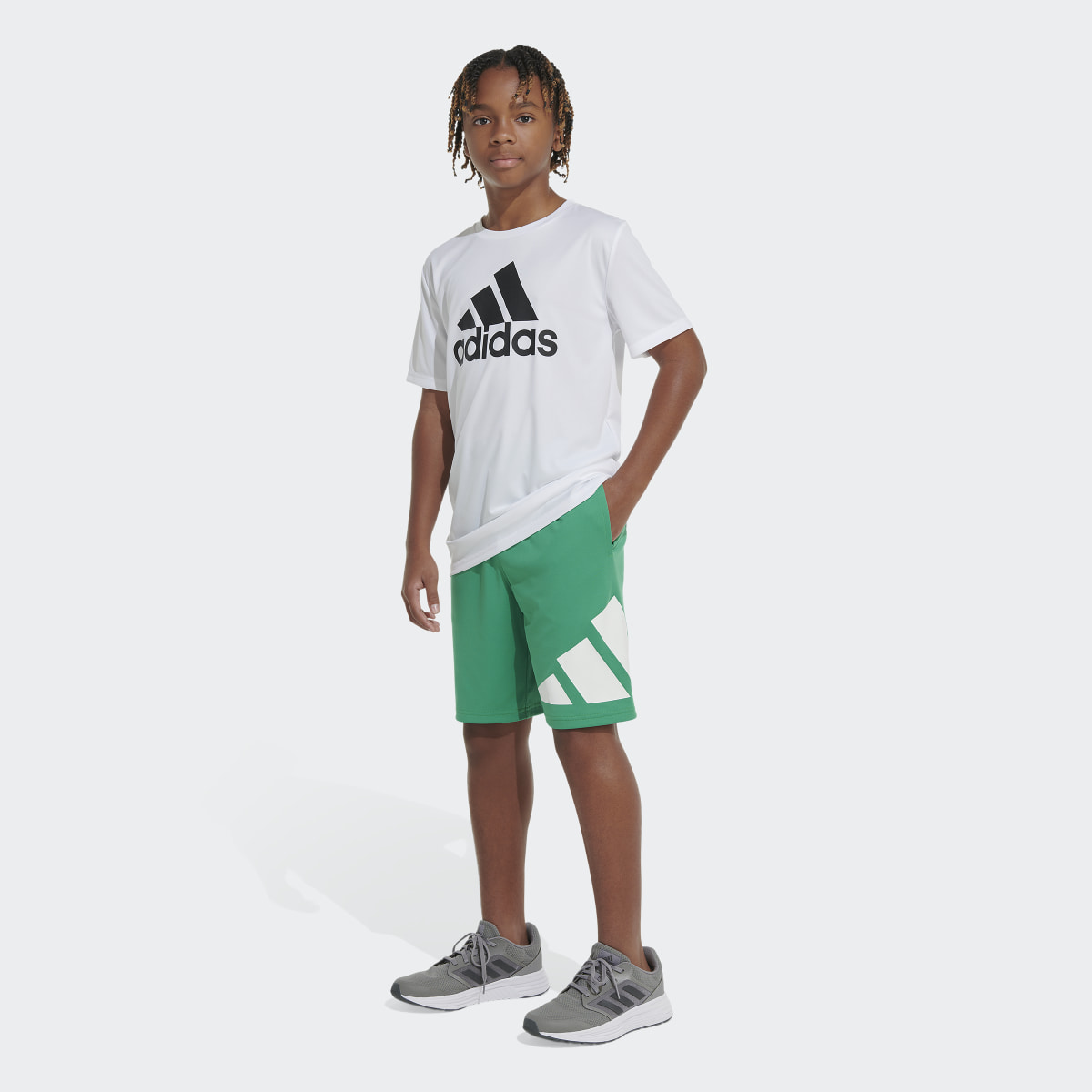 Adidas Essentials Side Logo Shorts. 5