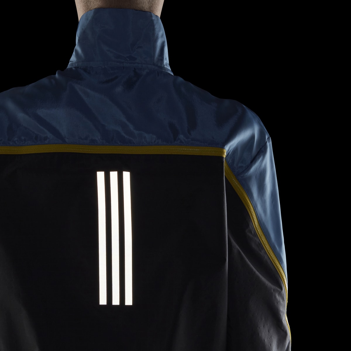 Adidas Chaqueta X-City. 7