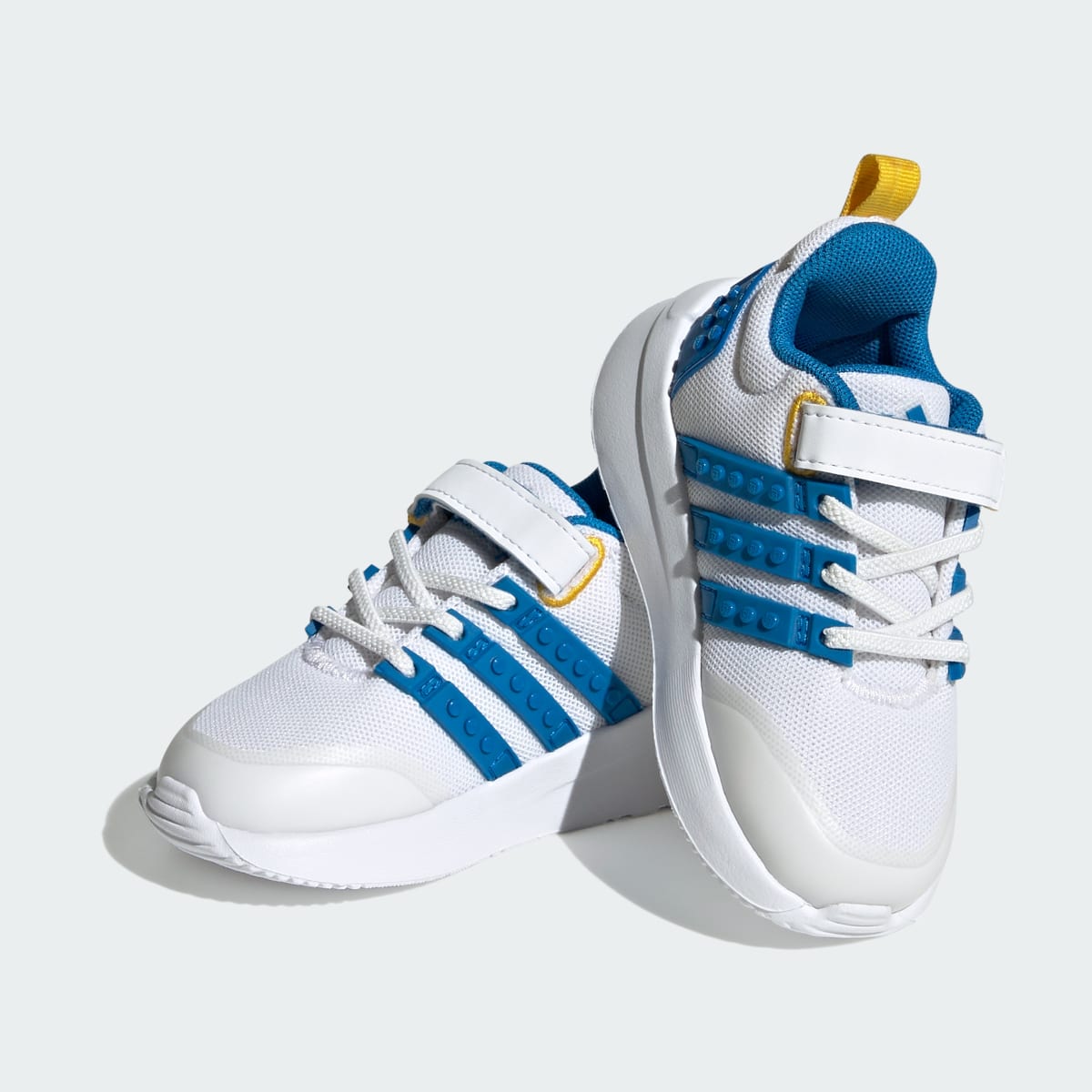 Adidas Chaussure à lacets élastiques et scratch adidas x LEGO® Racer TR21. 5