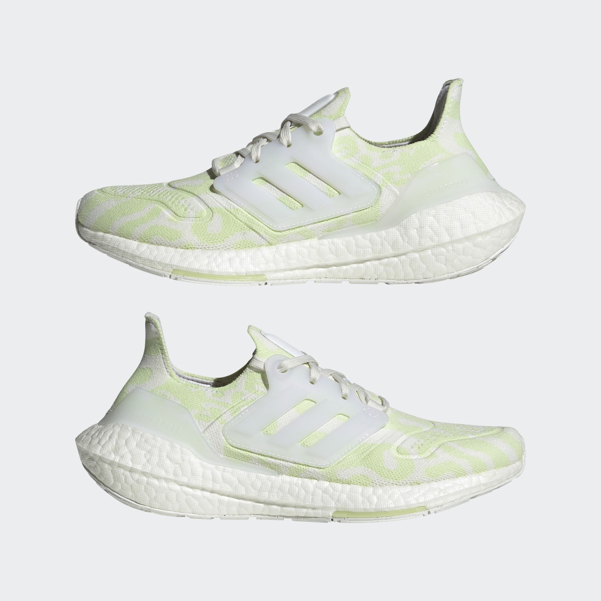 Adidas ULTRABOOST 22 SHOES. 9