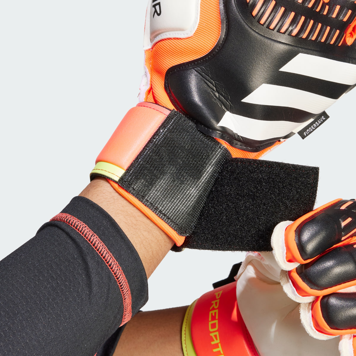 Adidas Gants de gardien de but Predator Match Fingersave. 4