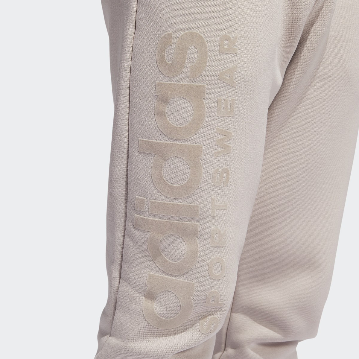 Adidas Lounge Fleece Hose. 6