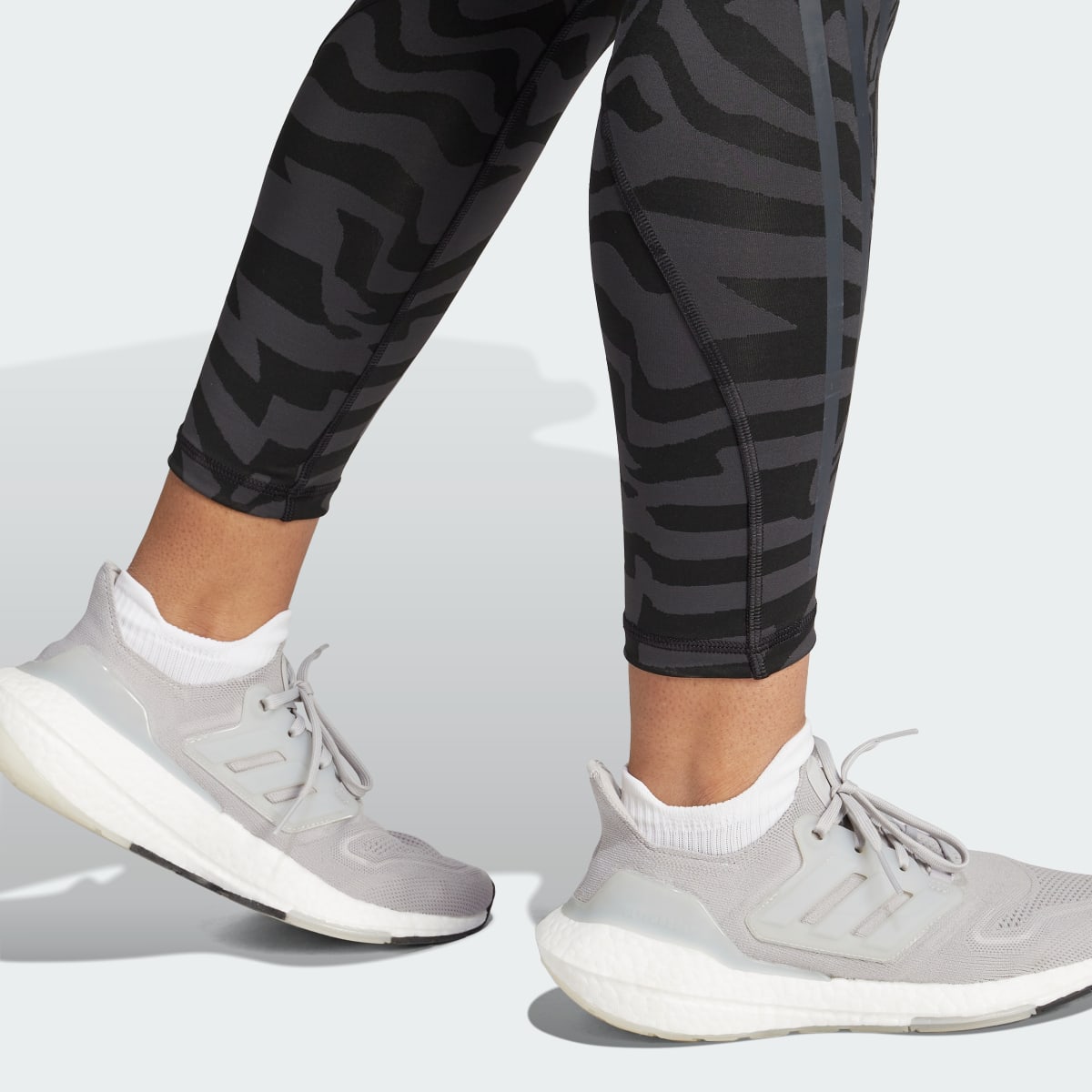 Adidas Leggings em Jacquard 3-Stripes TrainIcons Optime. 8