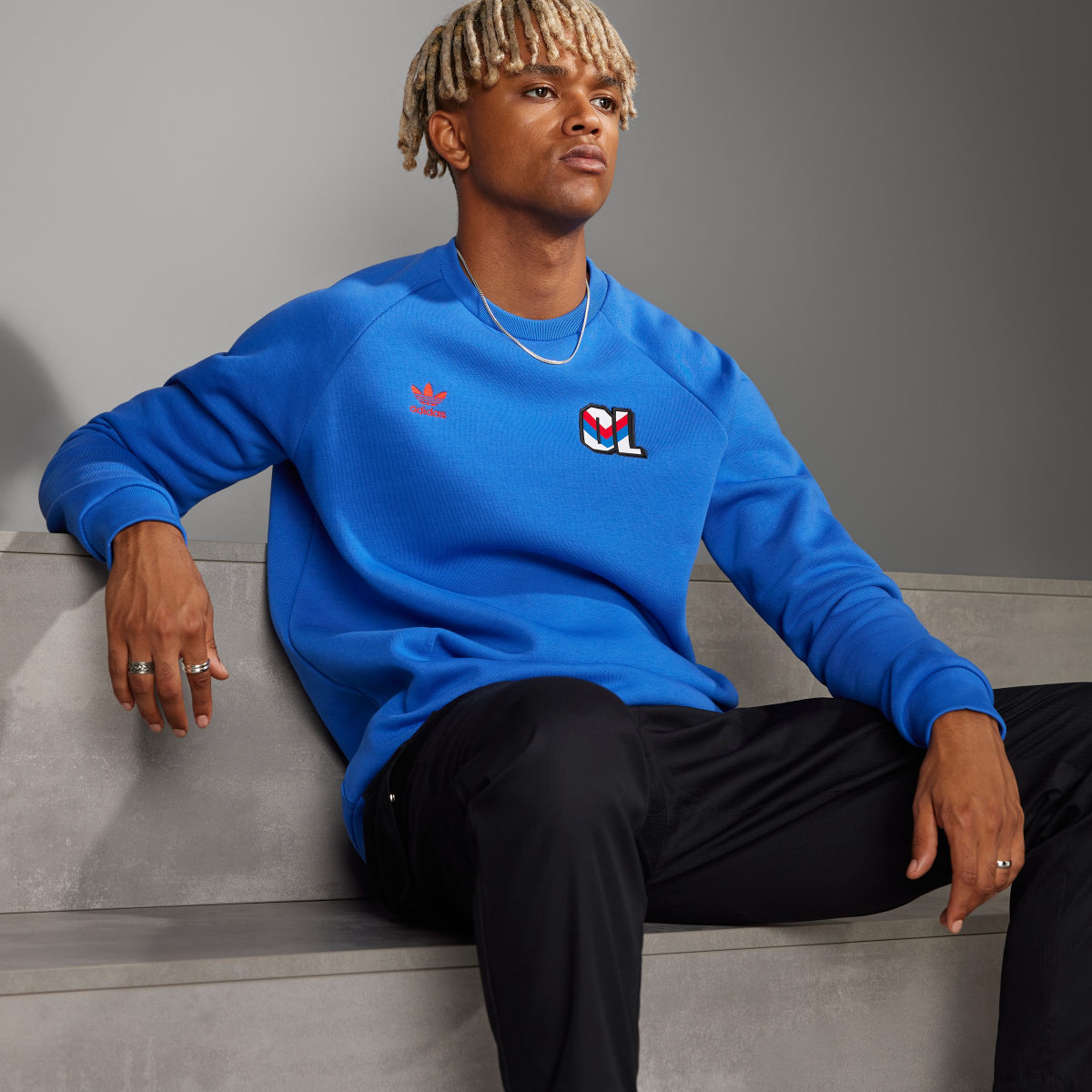 Adidas Bluza Olympique Lyonnais Essentials Trefoil Crew. 7