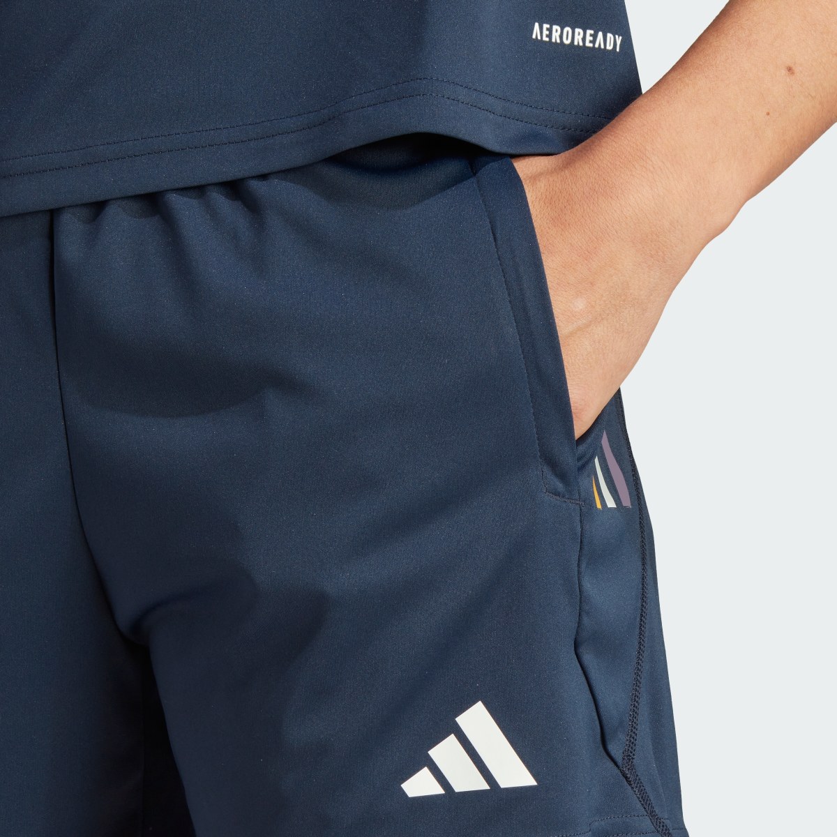 Adidas Real Madrid Tiro 23 Training Shorts. 7