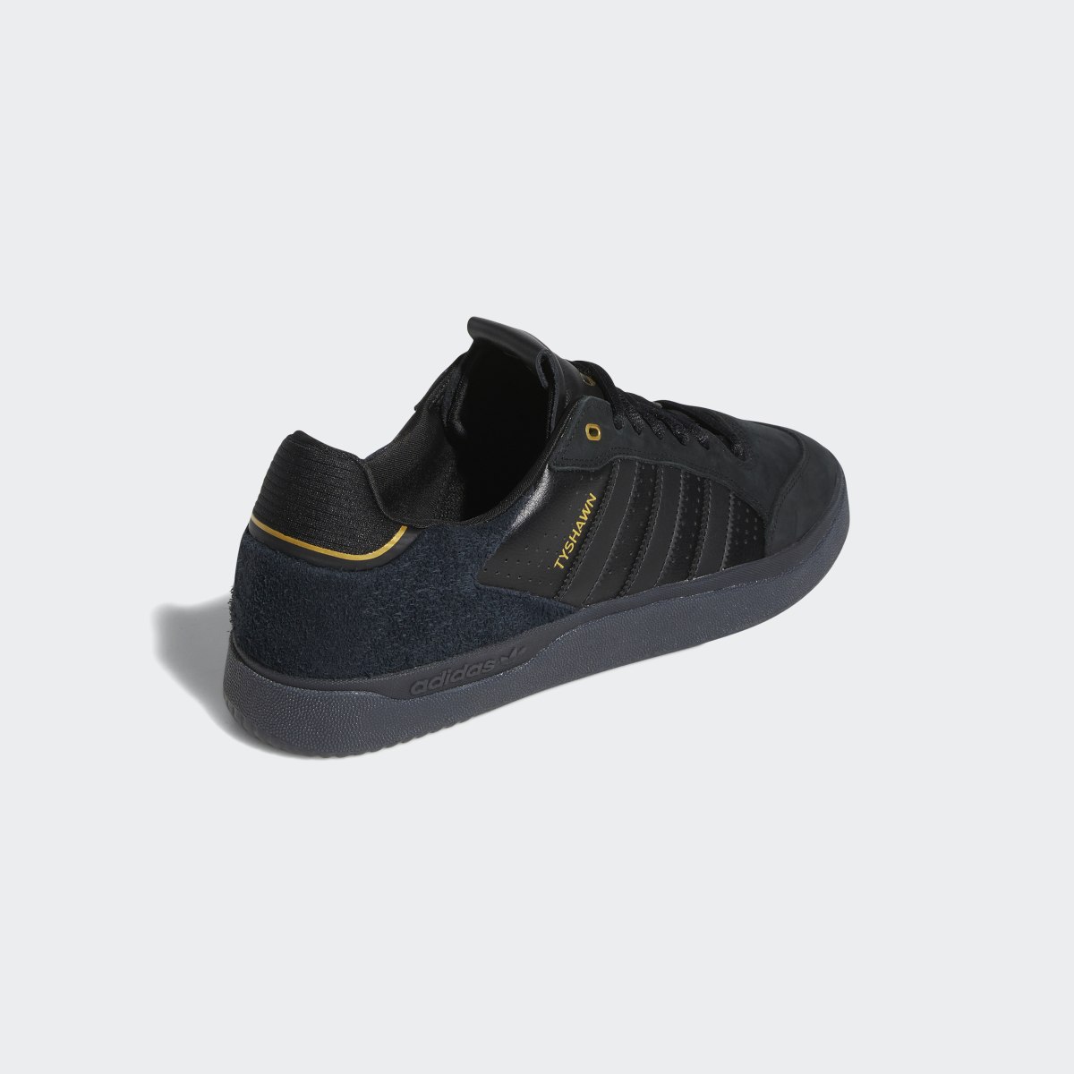 Adidas Tyshawn Low Shoes. 6