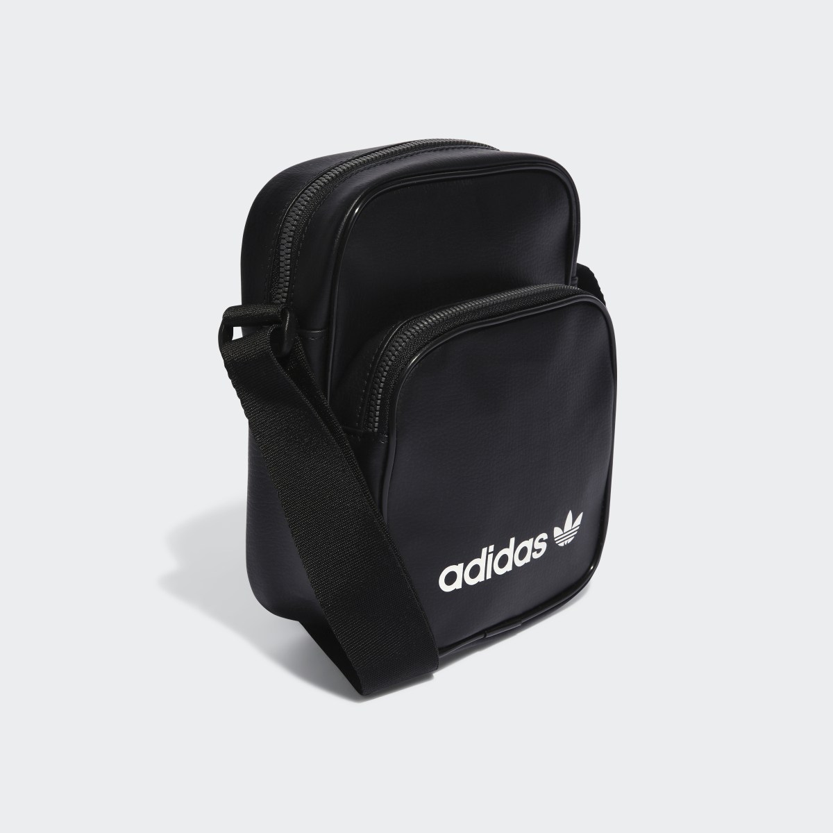 Adidas Archive Shoulder Bag. 4