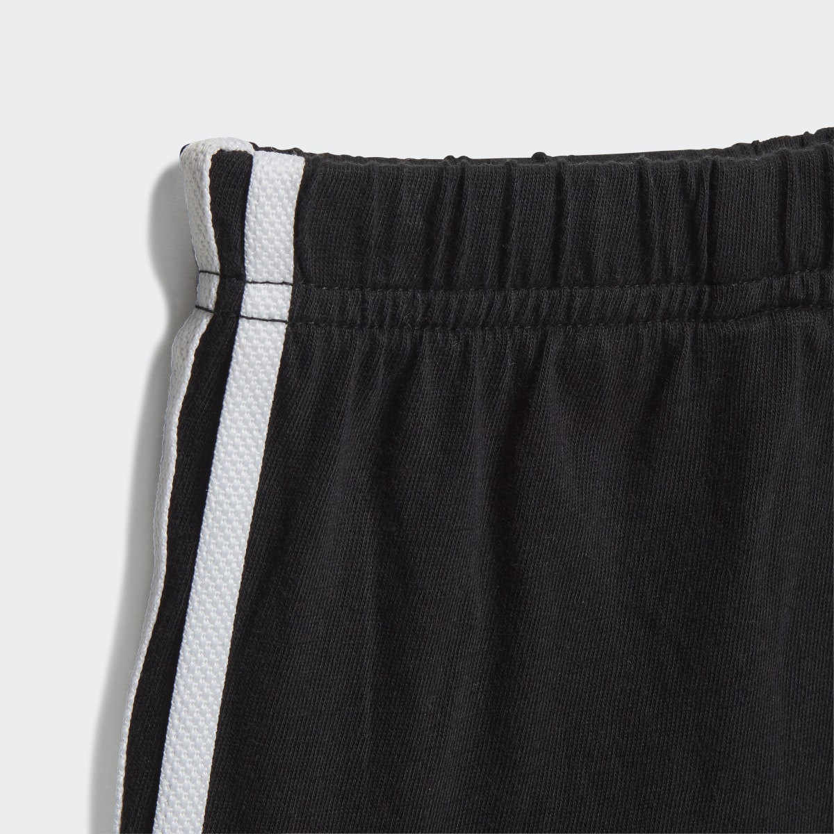 Adidas Trefoil Shorts und T-Shirt Set. 9