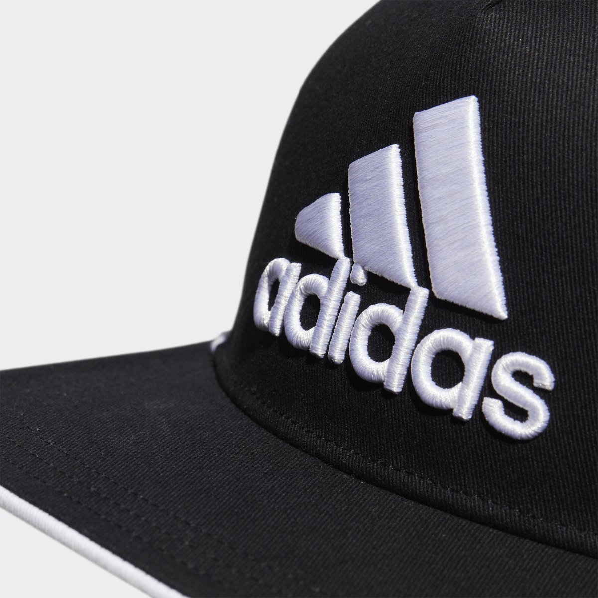 Adidas Cap. 4