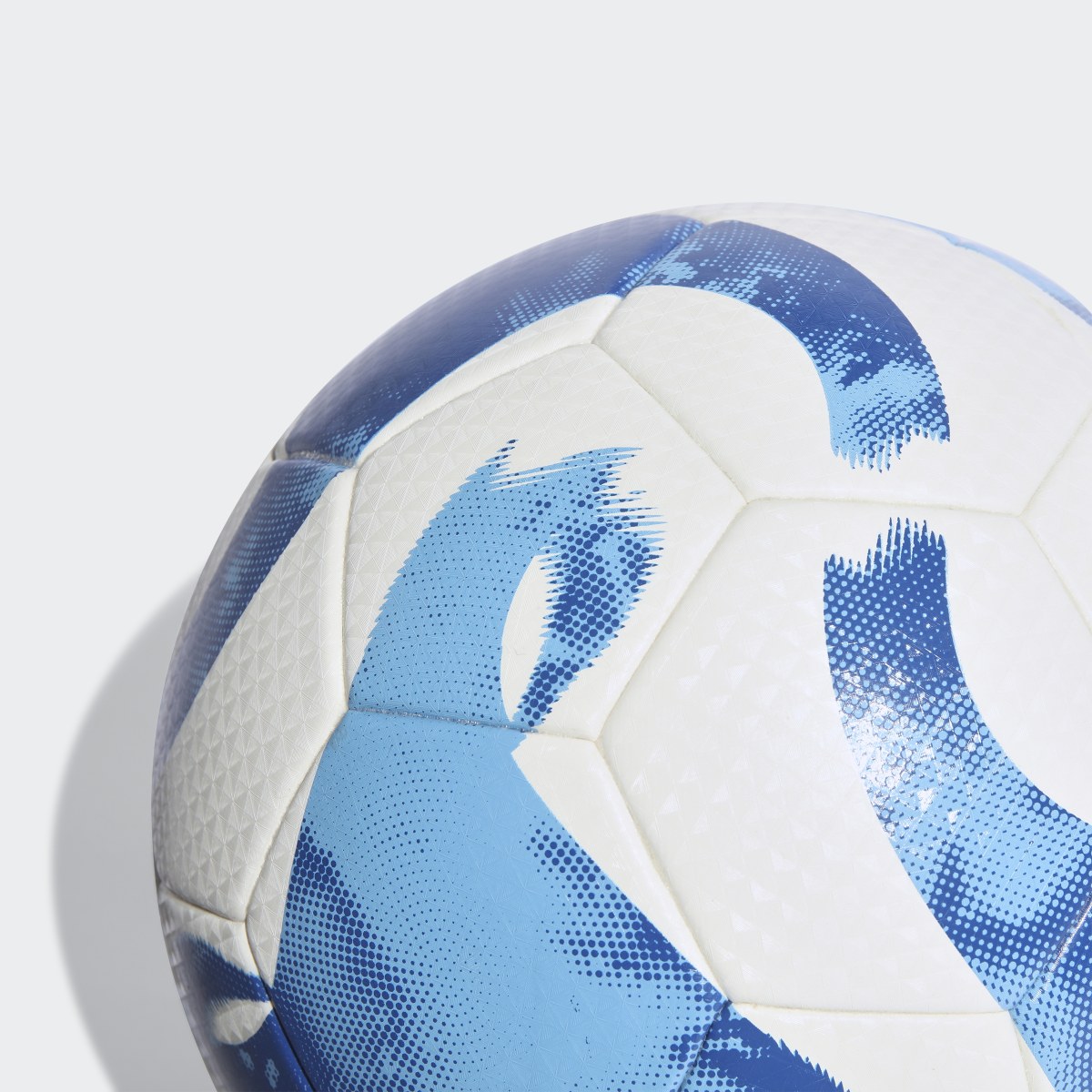 Adidas Tiro League Thermally Bonded Football. 4
