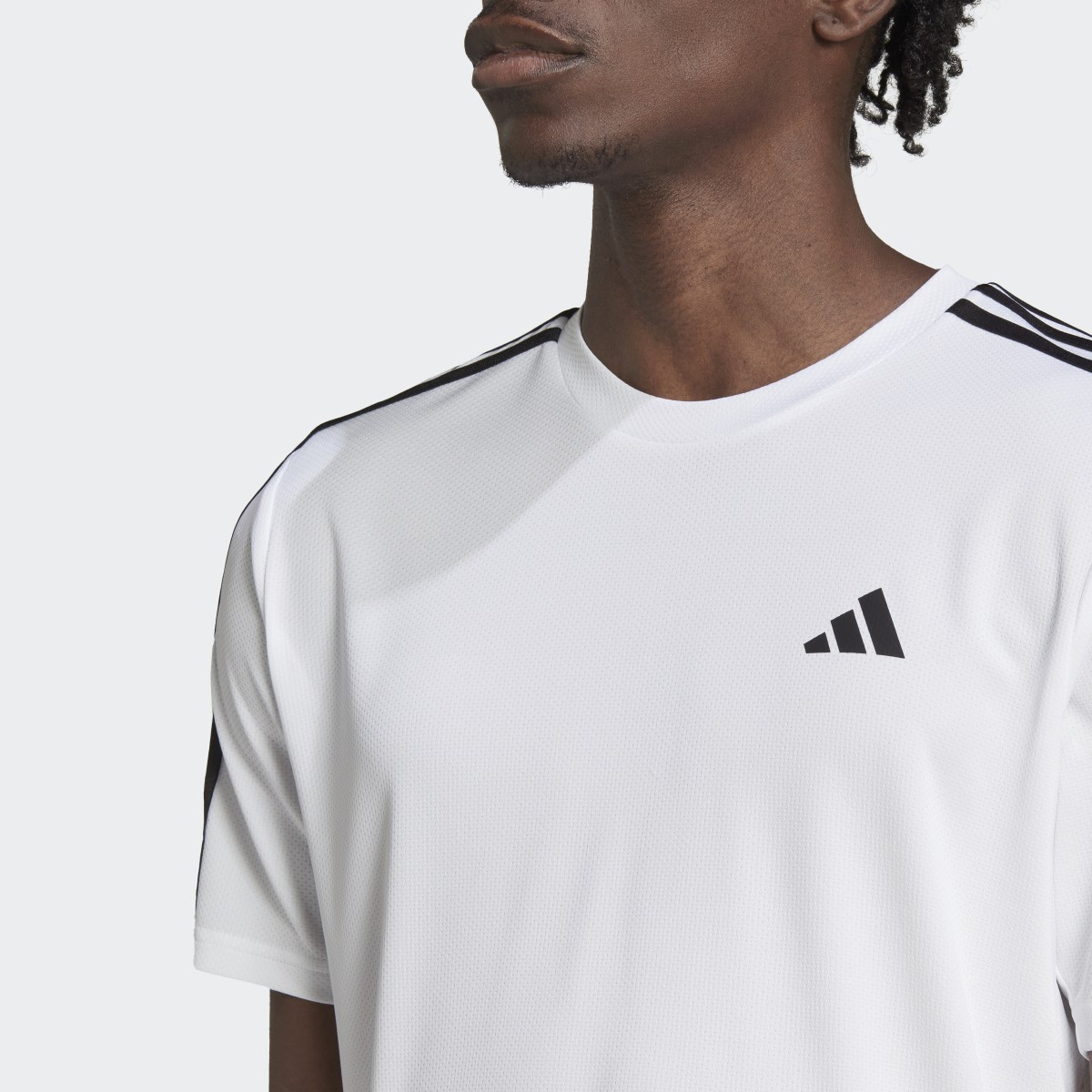 Adidas Train Essentials 3-Streifen Training T-Shirt. 6