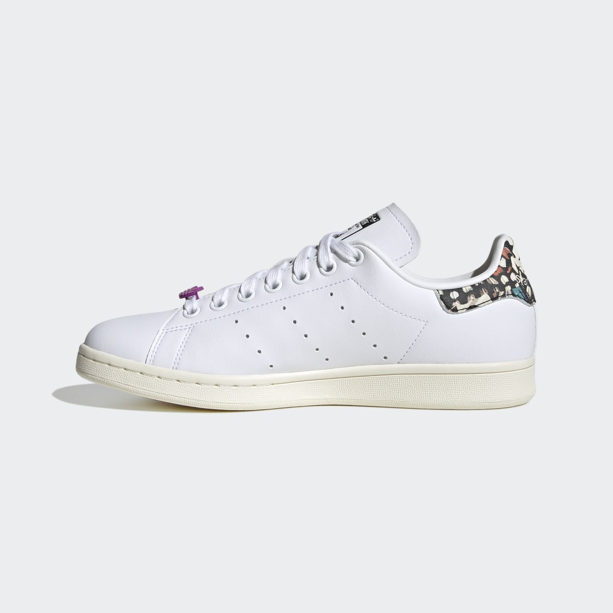 Adidas Stan Smith Shoes. 7