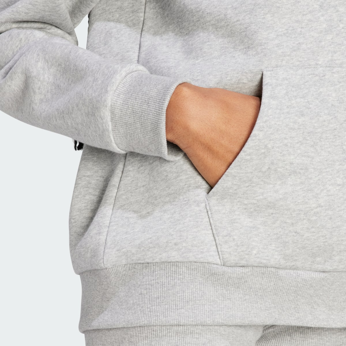 Adidas Sudadera con capucha Essentials Logo Boyfriend Fleece. 7