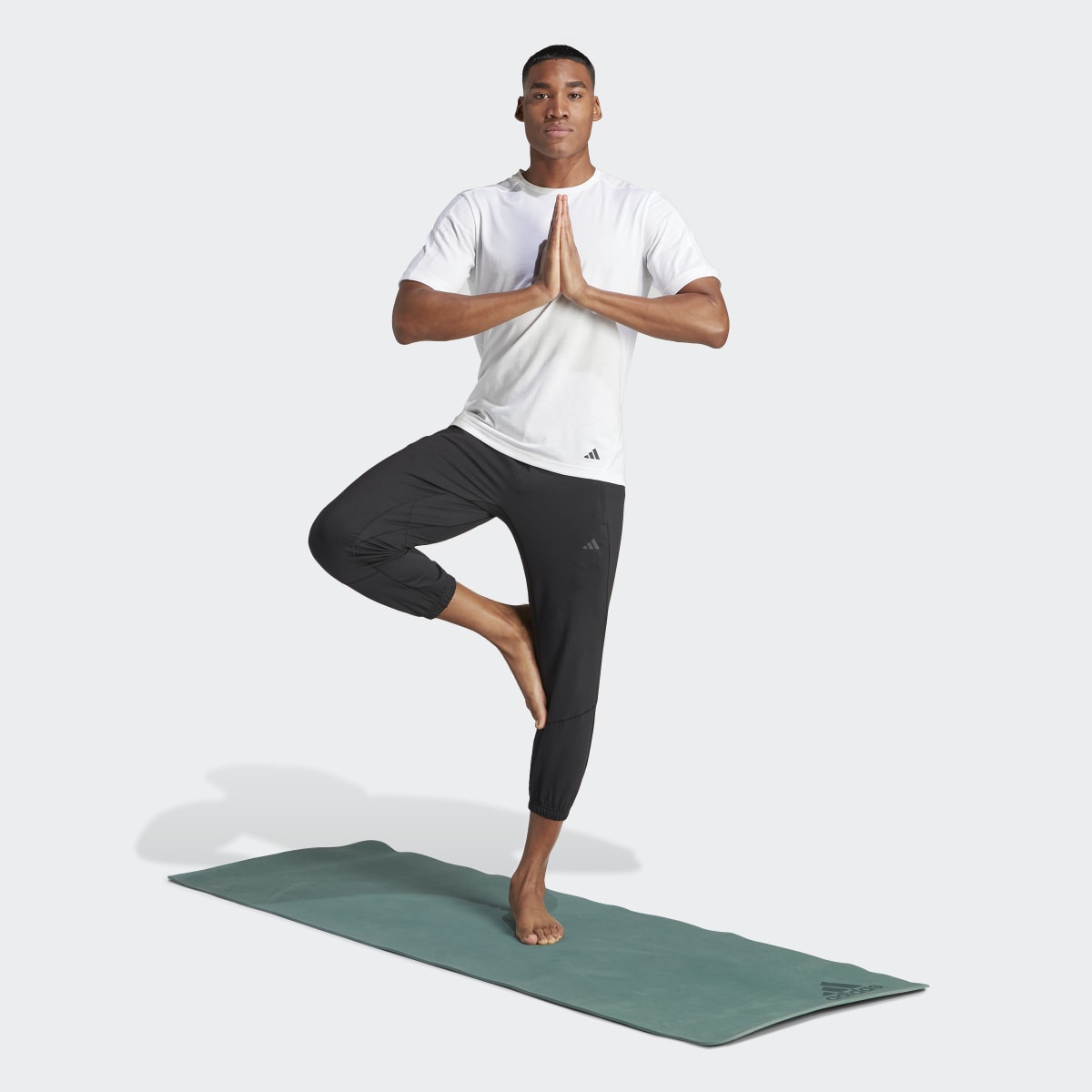 Adidas Designed for Training Yoga 7/8-Hose. 4