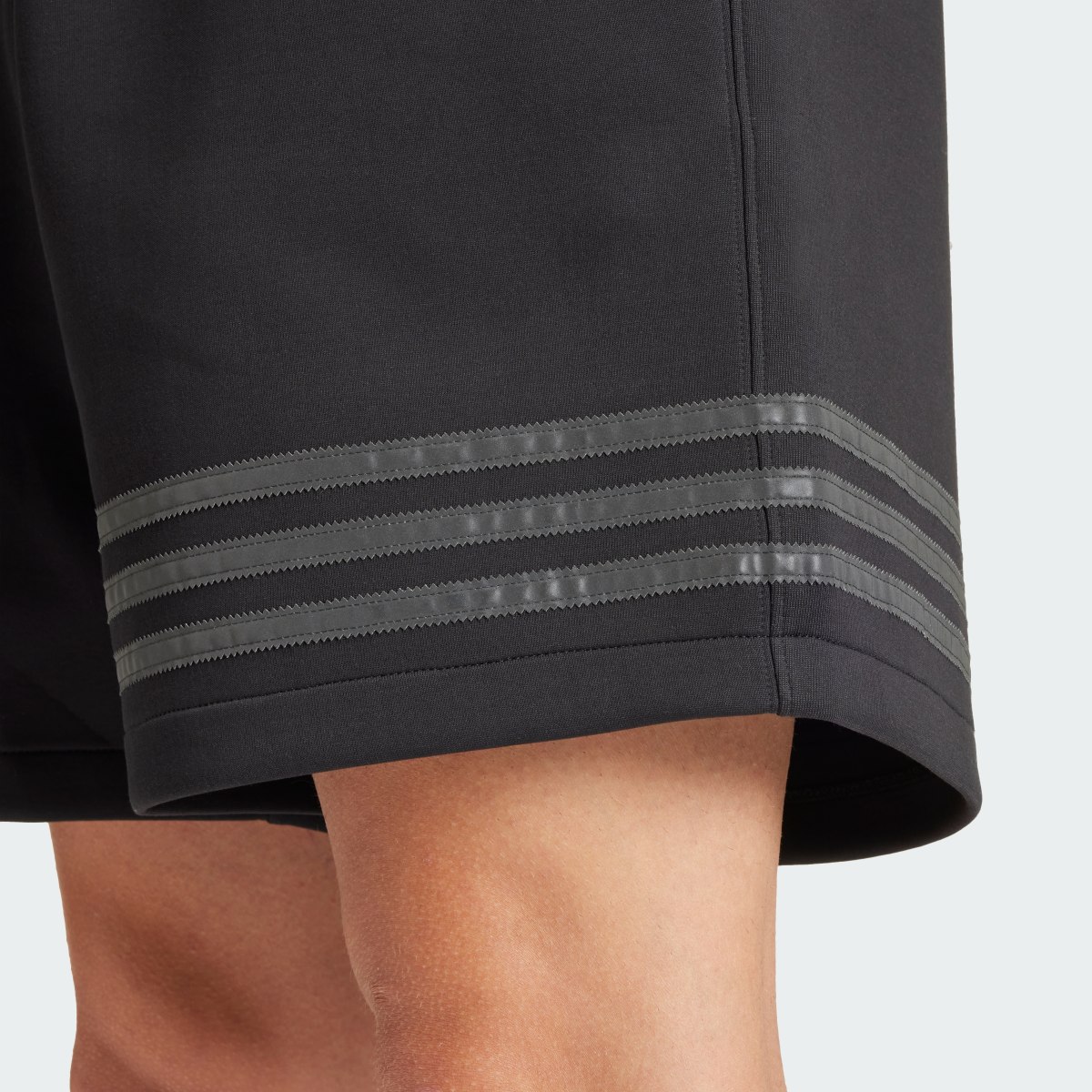 Adidas Street Neuclassic Shorts. 6