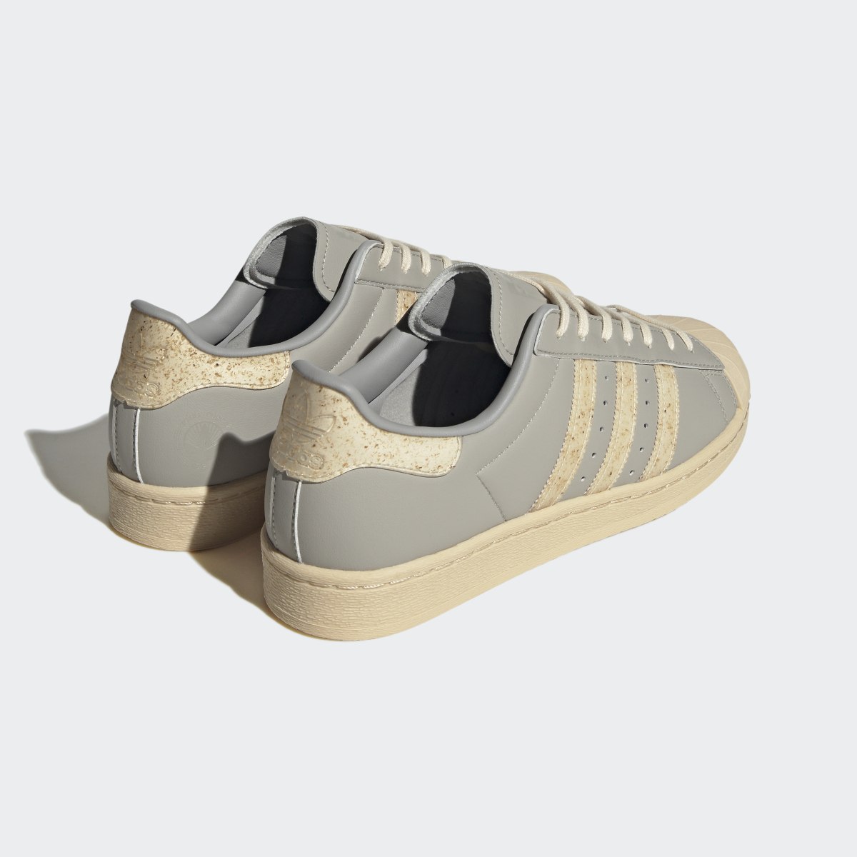 Adidas Superstar 82 Shoes. 7