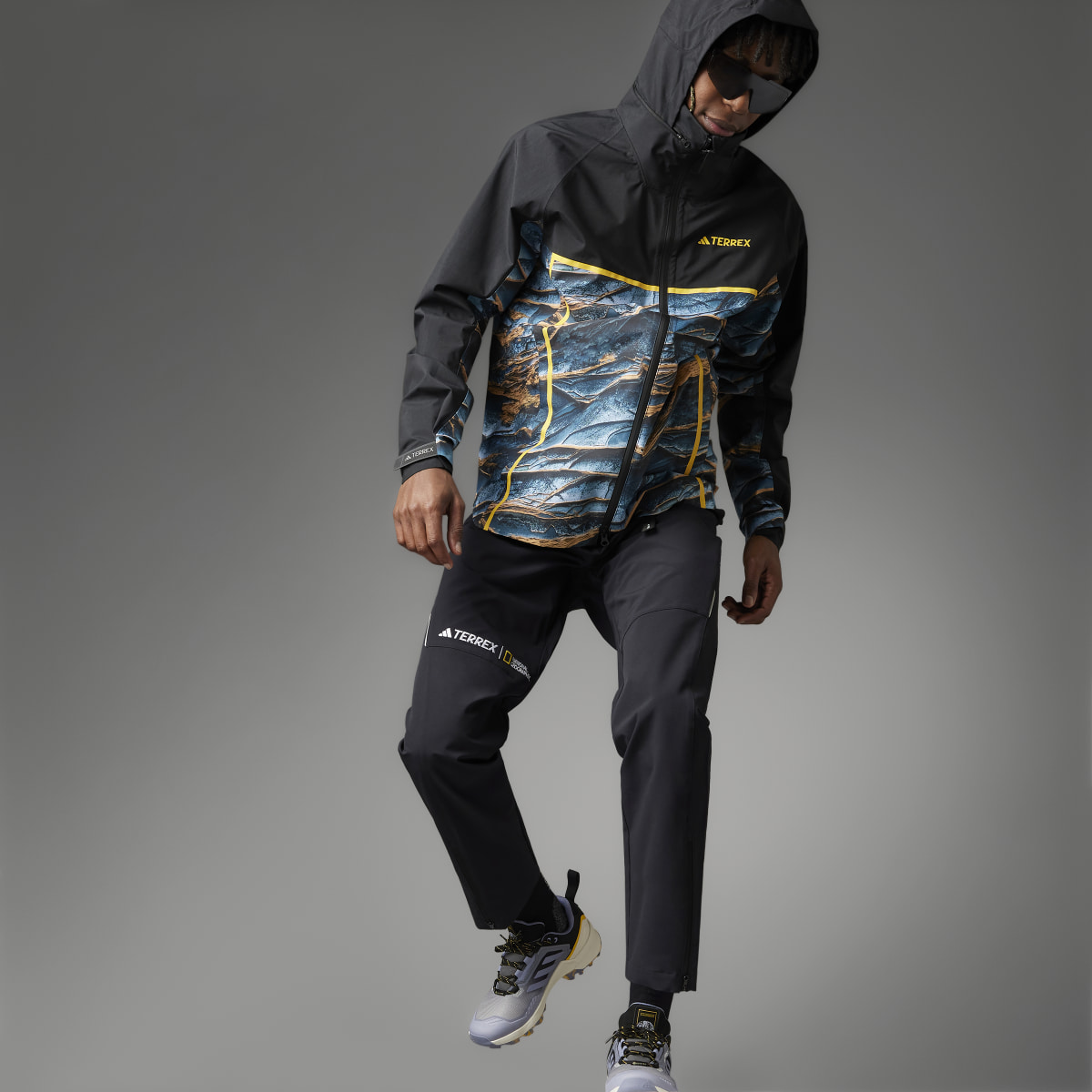 Adidas National Geographic Trousers. 7