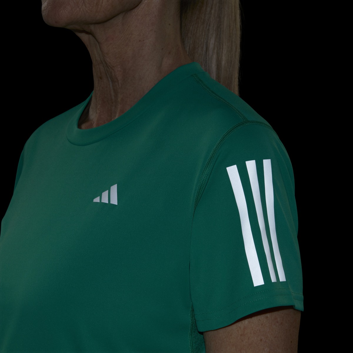 Adidas Playera Own the Run. 7