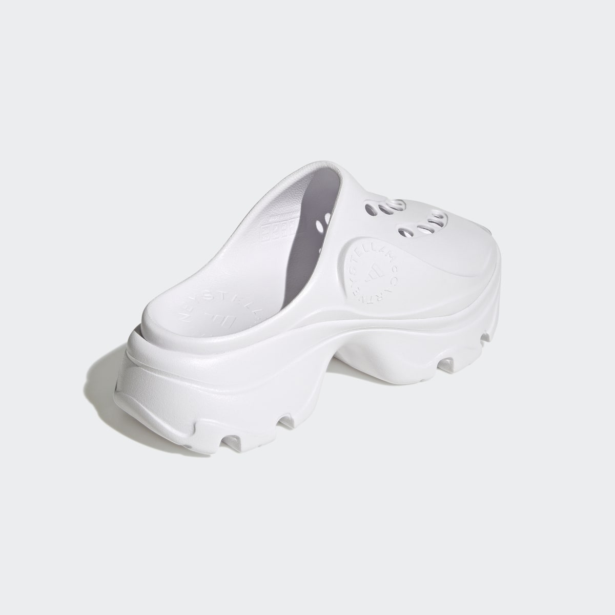 Adidas Sabot adidas by Stella McCartney. 11
