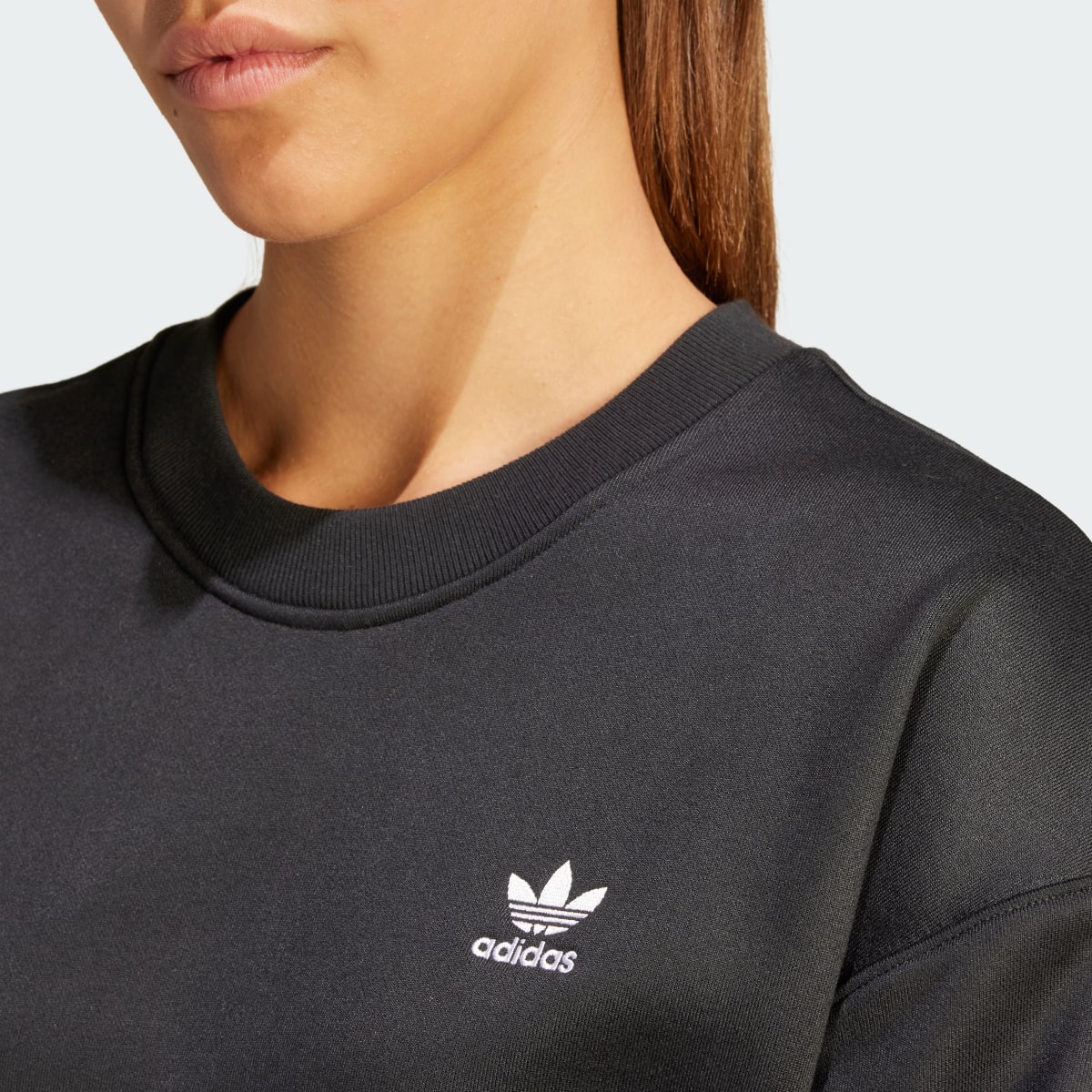 Adidas Trefoil Loose Crew Sweatshirt. 6