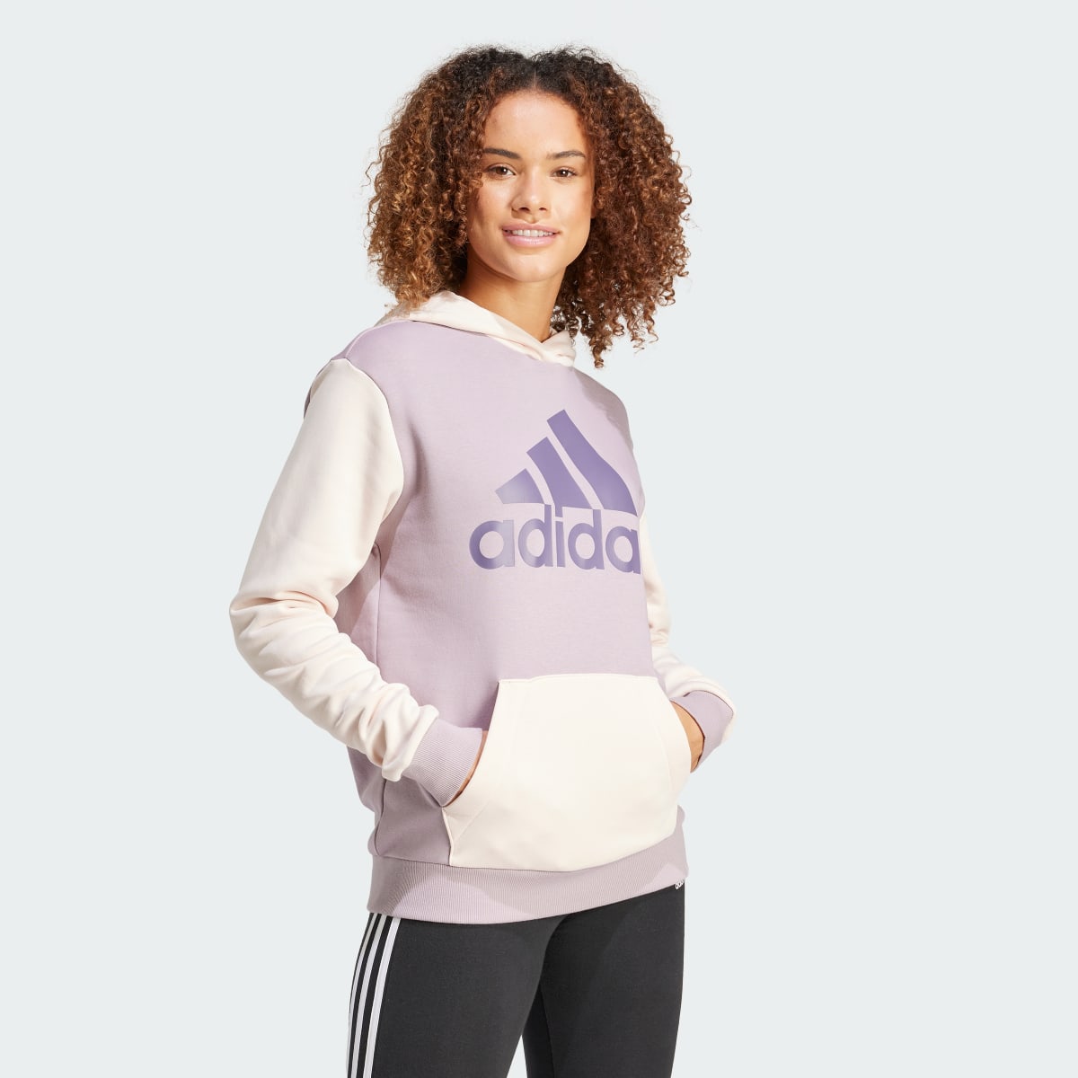 Adidas Sudadera con capucha Essentials Logo Boyfriend Fleece. 4