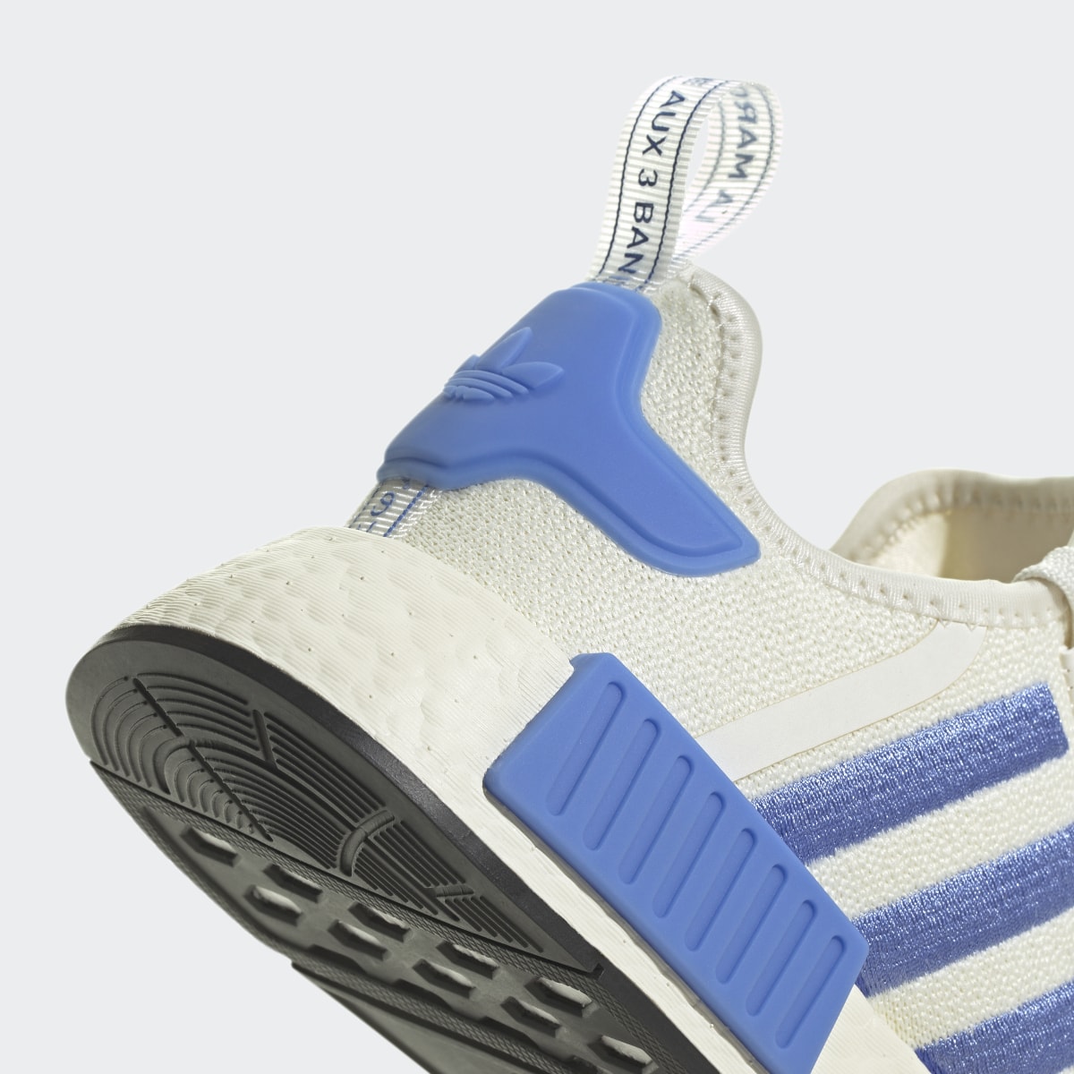 Adidas Tenis NMD_R1. 10