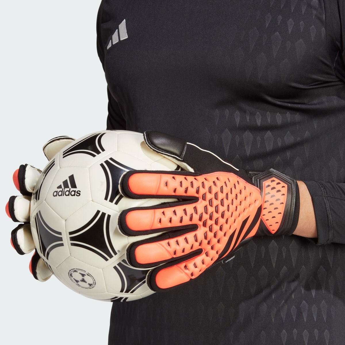 Adidas Predator Match Fingersave Gloves. 6