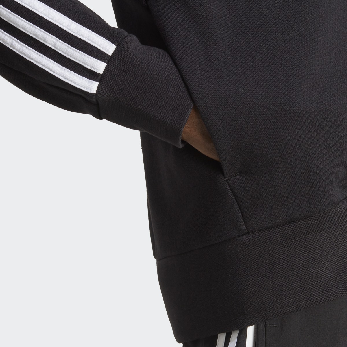 Adidas Felpa con cappuccio Essentials French Terry 3-Stripes Full-Zip. 7