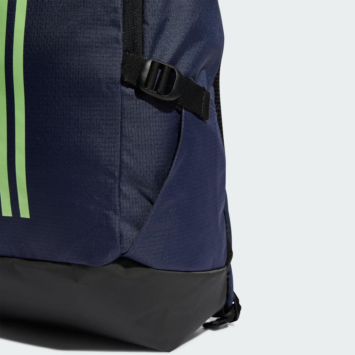 Adidas Mochila. 4