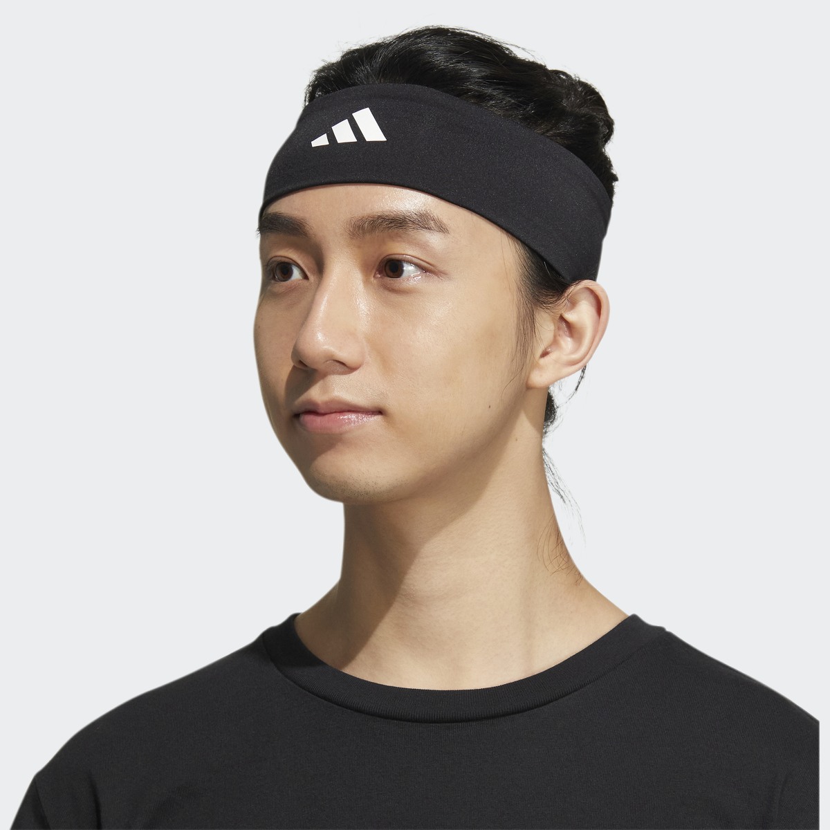 Adidas Alphaskin Headband. 4