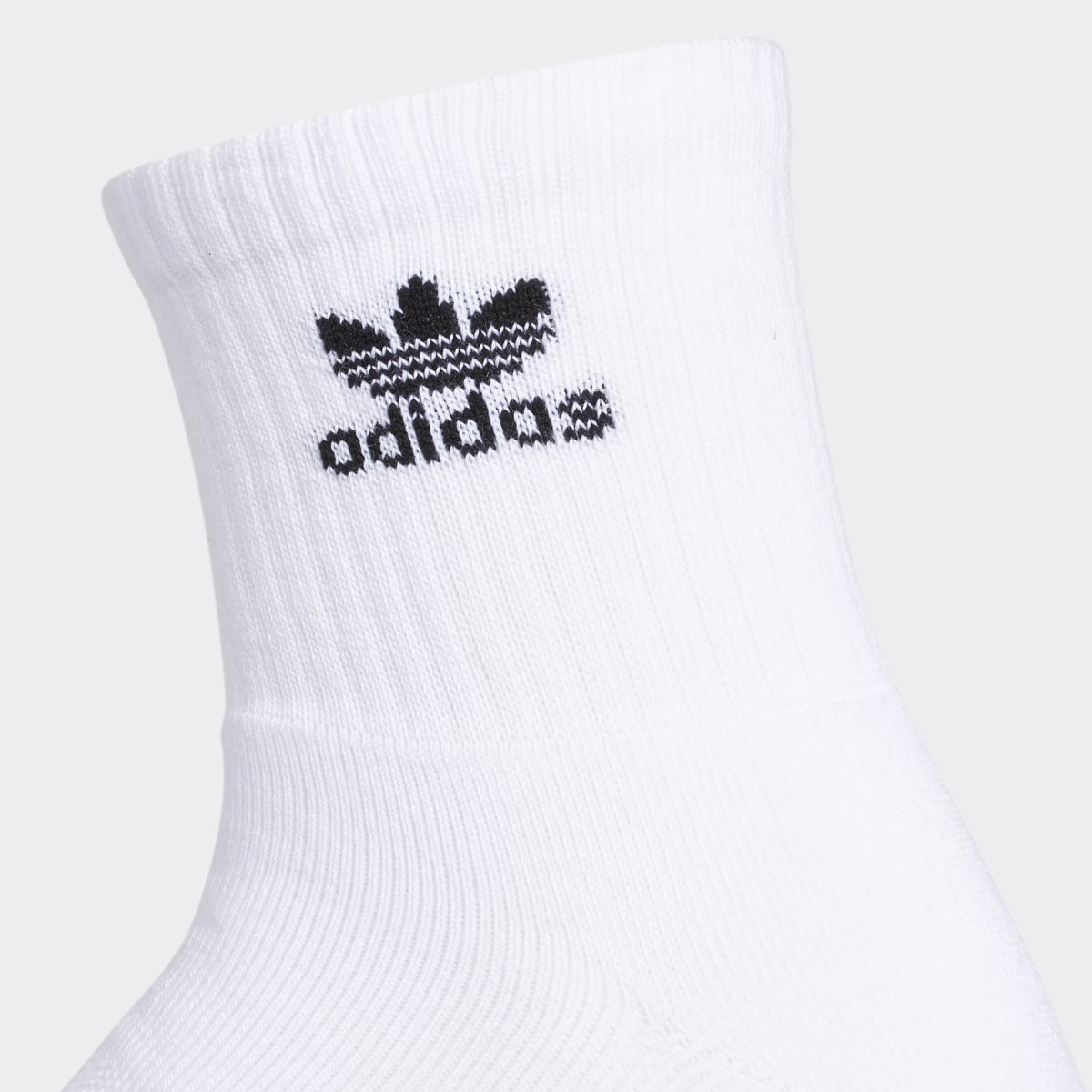 Adidas trefoil hot sale quarter socks