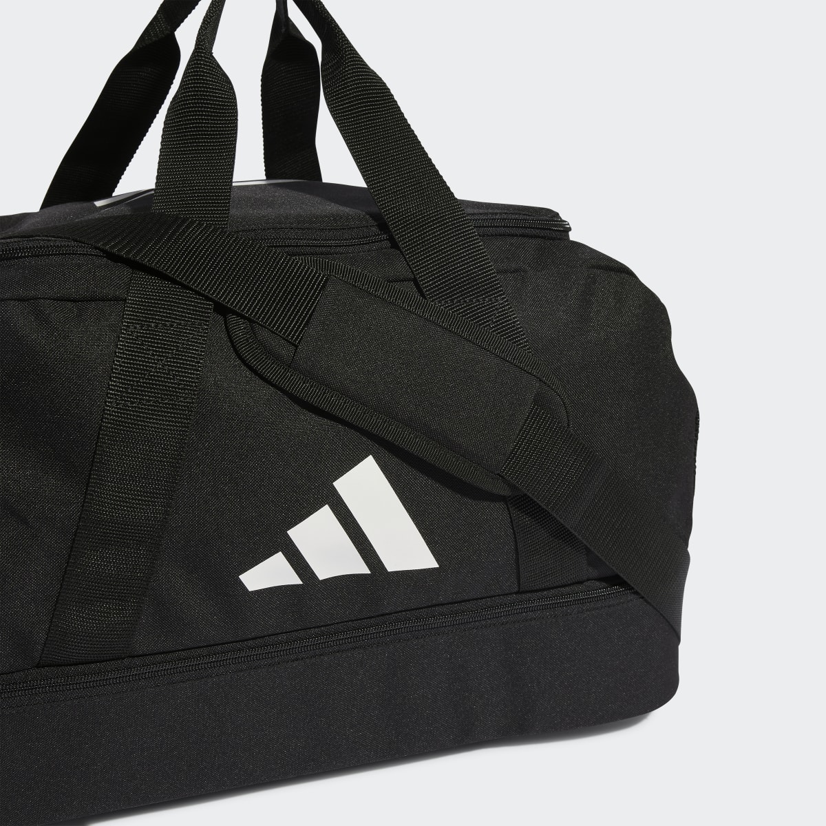 Adidas Bolsa de deporte pequeña Tiro League. 6